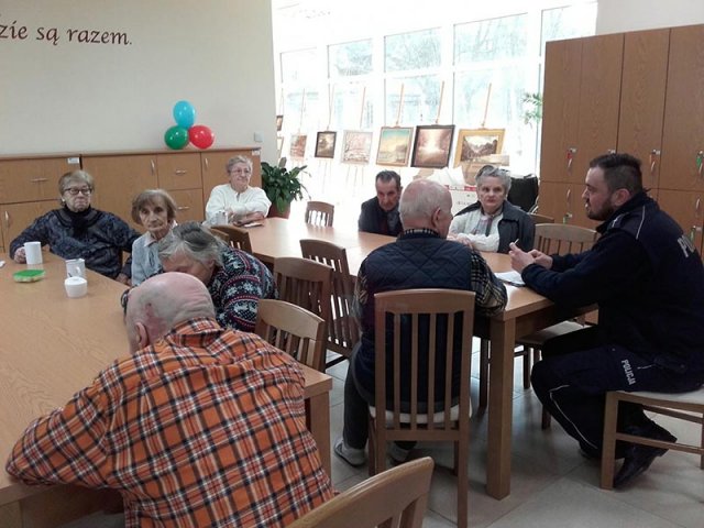 Spotkanie z policjantem marzec 2016